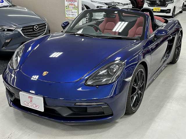 ７１８ボクスター ７１８ボクスターＧＴＳ　４．０　ユーザー買取　ディーラー車　禁煙　１オナ車　純正ナビ　バックカメラ　ＥＴＣ２．０　ボルドーレッドレザーシート＆エンボス加工ヘッドレスト＆シートヒータ　電動可倒式ドアミラ　キセノンヘッドライトＰＤＬＳ付（22枚目）