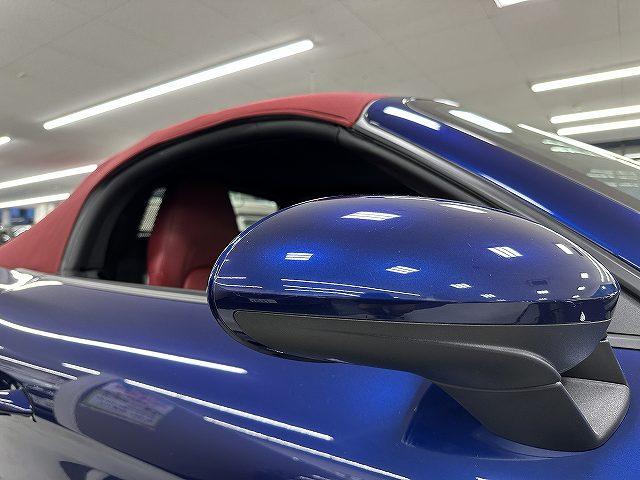 ７１８ボクスター ７１８ボクスターＧＴＳ　４．０　ユーザー買取　ディーラー車　禁煙　１オナ車　純正ナビ　バックカメラ　ＥＴＣ２．０　ボルドーレッドレザーシート＆エンボス加工ヘッドレスト＆シートヒータ　電動可倒式ドアミラ　キセノンヘッドライトＰＤＬＳ付（36枚目）