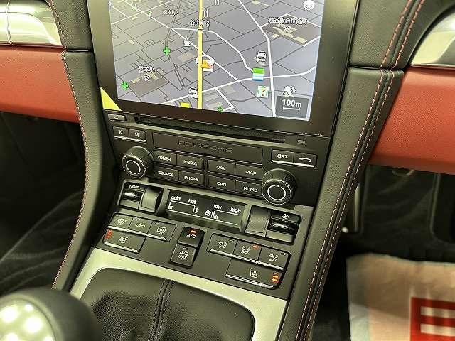 ７１８ボクスター ７１８ボクスターＧＴＳ　４．０　ユーザー買取　ディーラー車　禁煙　１オナ車　純正ナビ　バックカメラ　ＥＴＣ２．０　ボルドーレッドレザーシート＆エンボス加工ヘッドレスト＆シートヒータ　電動可倒式ドアミラ　キセノンヘッドライトＰＤＬＳ付（47枚目）