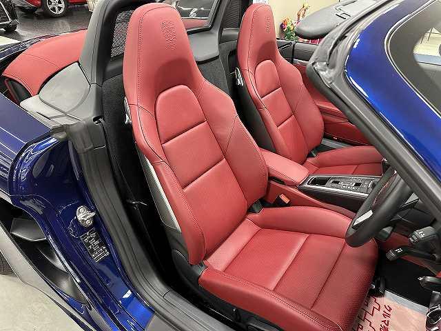 ７１８ボクスター ７１８ボクスターＧＴＳ　４．０　ユーザー買取　ディーラー車　禁煙　１オナ車　純正ナビ　バックカメラ　ＥＴＣ２．０　ボルドーレッドレザーシート＆エンボス加工ヘッドレスト＆シートヒータ　電動可倒式ドアミラ　キセノンヘッドライトＰＤＬＳ付（49枚目）