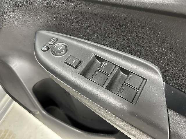 フィット １３Ｇ・Ｆパッケージ　元リース車両　ユーザー買取　純正ナビＴＶ　ブルートゥースオーディオ　ＥＴＣ　ドライブレコーダー　電動格納ミラー　アイドリングストップ　キーフリー　プッシュスタート（33枚目）