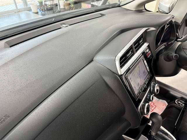 フィット １３Ｇ・Ｆパッケージ　元リース車両　ユーザー買取　純正ナビＴＶ　ブルートゥースオーディオ　ＥＴＣ　ドライブレコーダー　電動格納ミラー　アイドリングストップ　キーフリー　プッシュスタート（43枚目）
