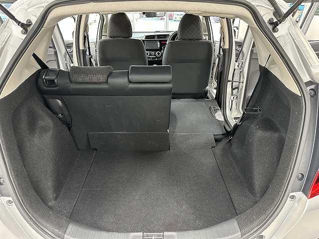 フィット １３Ｇ・Ｆパッケージ　元リース車両　ユーザー買取　純正ナビＴＶ　ブルートゥースオーディオ　ＥＴＣ　ドライブレコーダー　電動格納ミラー　アイドリングストップ　キーフリー　プッシュスタート（49枚目）