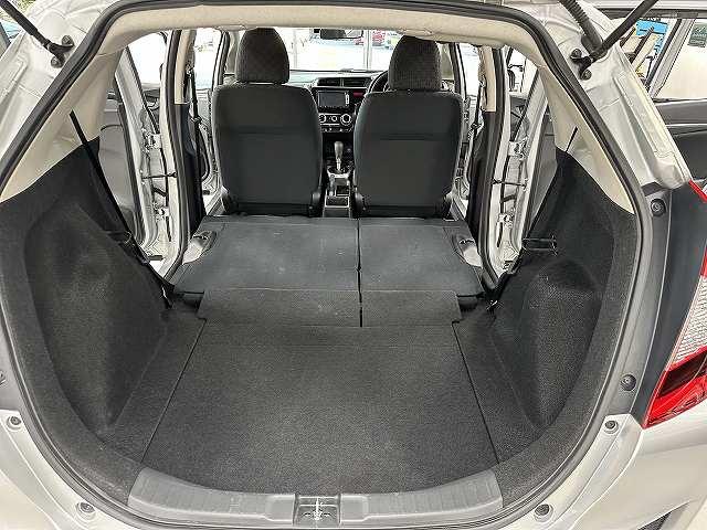 フィット １３Ｇ・Ｆパッケージ　元リース車両　ユーザー買取　純正ナビＴＶ　ブルートゥースオーディオ　ＥＴＣ　ドライブレコーダー　電動格納ミラー　アイドリングストップ　キーフリー　プッシュスタート（50枚目）