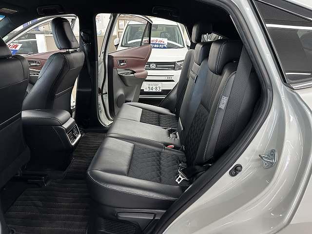ハリアー プログレス　ユーザー買取　禁煙　１オーナー車　ＪＢＬ純正ナビＴＶ　ＰＶモニター　ＴＲＤフロント＆リアアンダーエアロ　ＥＴＣ　ＬＥＤヘッドライト＆フォグ　前後ドライブレコーダー　リアパワーゲート　オートホールド（7枚目）