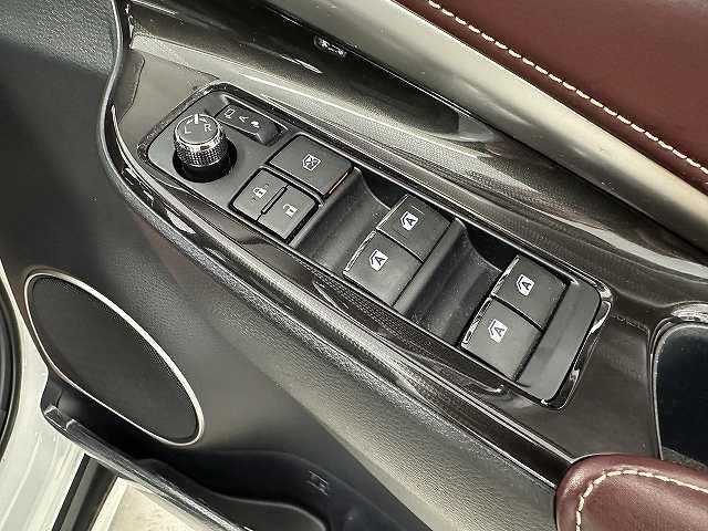 ハリアー プログレス　ユーザー買取　禁煙　１オーナー車　ＪＢＬ純正ナビＴＶ　ＰＶモニター　ＴＲＤフロント＆リアアンダーエアロ　ＥＴＣ　ＬＥＤヘッドライト＆フォグ　前後ドライブレコーダー　リアパワーゲート　オートホールド（37枚目）