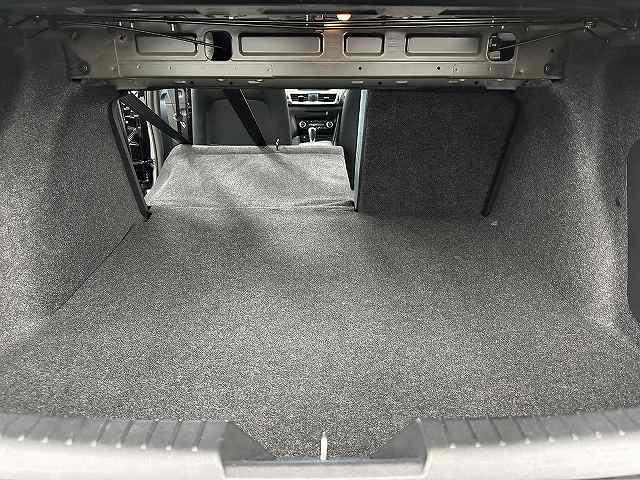 アクセラ １５Ｓプロアクティブ　ユーザー買取　禁煙　１オーナー車　純正ナビＴＶ　ブルートゥースオーディオ　バックカメラ　ＥＴＣ　１８インチアルミ　ＬＥＤヘッドライト　ヘッドＵＰディスプレイ　プッシュスタート　衝突被害軽減ブレーキ（52枚目）