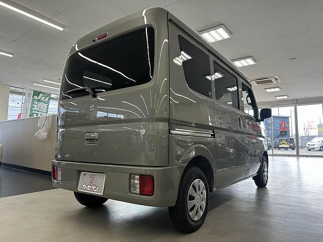エブリイ ジョイン　届出済未使用車　バックアイカメラ付きディスプレイオーディオ　ラバーマット　屋内保管　走行７キロ　ＬＥＤヘッドライト　Ｐスタート　シートヒータ　デュアルカメラブレーキサポート　リアヒータ　分割リアシート（23枚目）