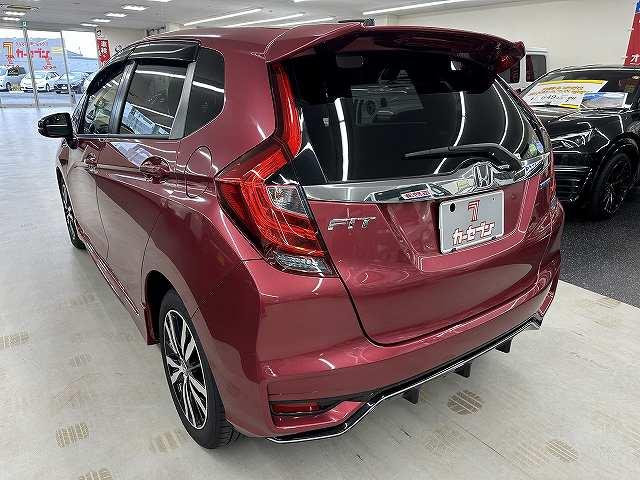 フィットハイブリッド Ｓ　ホンダセンシング　ユーザー買取　禁煙　１オナ車　純正ナビＴＶ　バックカメラ　ＢＴオーディオ　ＥＴＣ　ＬＥＤヘッドライト＆フォグランプ　Ｐスタート　純正１６インチＡＷ　パドルシフト　衝突被害軽減ブレーキ　走行７８３１キロ（24枚目）