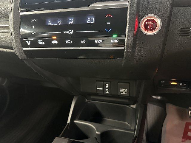 フィットハイブリッド Ｓ　ホンダセンシング　ユーザー買取　禁煙　１オナ車　純正ナビＴＶ　バックカメラ　ＢＴオーディオ　ＥＴＣ　ＬＥＤヘッドライト＆フォグランプ　Ｐスタート　純正１６インチＡＷ　パドルシフト　衝突被害軽減ブレーキ　走行７８３１キロ（39枚目）