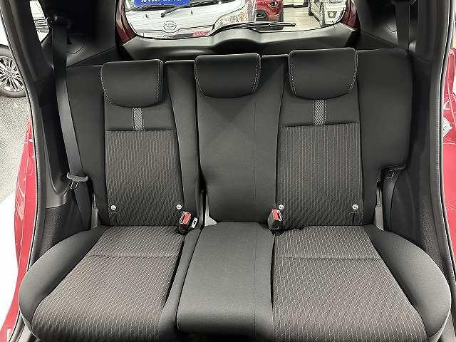 フィットハイブリッド Ｓ　ホンダセンシング　ユーザー買取　禁煙　１オナ車　純正ナビＴＶ　バックカメラ　ＢＴオーディオ　ＥＴＣ　ＬＥＤヘッドライト＆フォグランプ　Ｐスタート　純正１６インチＡＷ　パドルシフト　衝突被害軽減ブレーキ　走行７８３１キロ（47枚目）