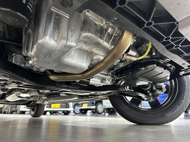 タフト G ダーククロムベンチャー 届出済未使用車 走行5キロ 車検令和10年10月21日 室内保管 禁煙車 ムーンルーフ LEDヘッドライト&フォグ オートホールド ACC 前席シートヒーター プッシュスタート 衝突被害軽減ブレーキ(17枚目)