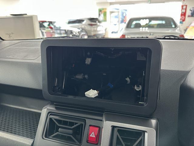 タフト G ダーククロムベンチャー 届出済未使用車 走行5キロ 車検令和10年10月21日 室内保管 禁煙車 ムーンルーフ LEDヘッドライト&フォグ オートホールド ACC 前席シートヒーター プッシュスタート 衝突被害軽減ブレーキ(19枚目)