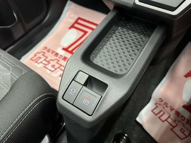 タフト G ダーククロムベンチャー 届出済未使用車 走行5キロ 車検令和10年10月21日 室内保管 禁煙車 ムーンルーフ LEDヘッドライト&フォグ オートホールド ACC 前席シートヒーター プッシュスタート 衝突被害軽減ブレーキ(38枚目)