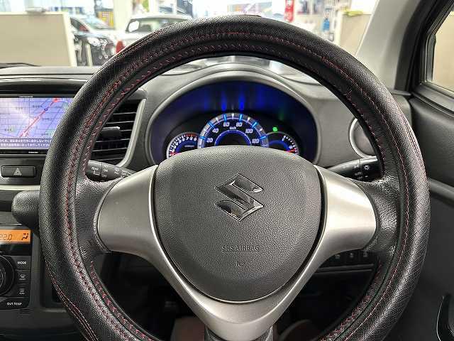 カーセブン３つの安心宣言！１．車の素性が明確！２．不安を一掃！３．第三者機関の査定済み！お客様がご購入の際に不安が無い様に準備をしております。詳しい内容は次の写真をご覧下さい！