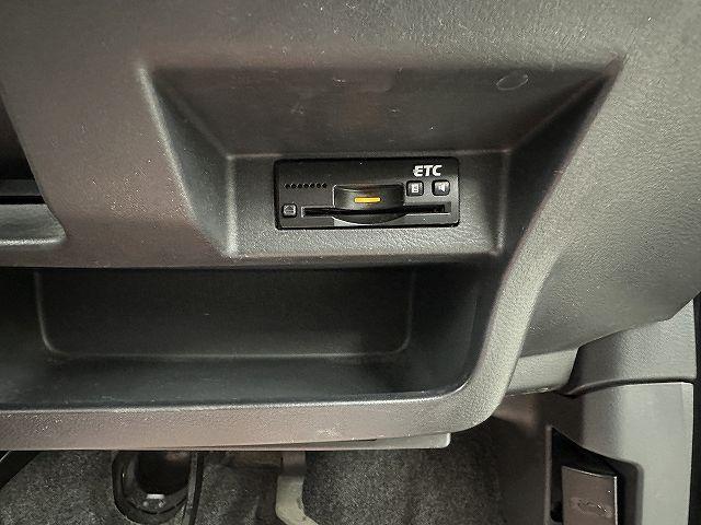 カーセブン３つの安心宣言！１．車の素性が明確！２．不安を一掃！３．第三者機関の査定済み！お客様がご購入の際に不安が無い様に準備をしております。詳しい内容は次の写真をご覧下さい！