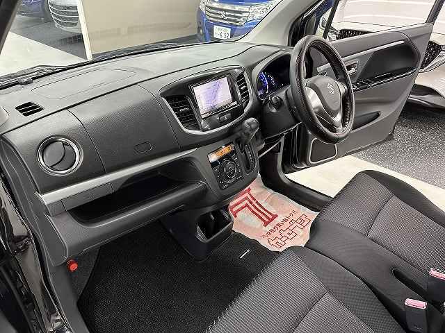 カーセブン安心宣言！＜その２＞不安を一掃！＜全車メーターチェック済み＞走行距離管理協会にて全車照会済み！正常な車両のみ販売☆安心です！詳しくご案内の安心フリーコール！今すぐ０１２０−０２７−５７７へ