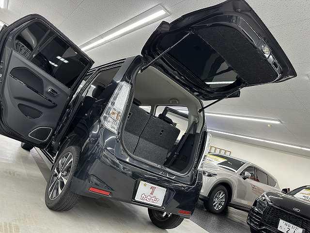 ☆カーセブン越谷店☆広々したショールームでじっくり見学♪