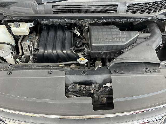 セレナ ハイウェイスター Vセレ+セーフティ SHV Aセフ ユーザー買取 禁煙 1オナ車 純正ナビTV ブルートゥースオーディオ アラウンドビューモニタ 後席フリップダウンモニタ 両側パワースライドドア ETC LEDヘッドライト&フォグ 衝突被害軽減ブレーキ(12枚目)