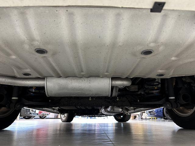 セレナ ハイウェイスター Vセレ+セーフティ SHV Aセフ ユーザー買取 禁煙 1オナ車 純正ナビTV ブルートゥースオーディオ アラウンドビューモニタ 後席フリップダウンモニタ 両側パワースライドドア ETC LEDヘッドライト&フォグ 衝突被害軽減ブレーキ(18枚目)