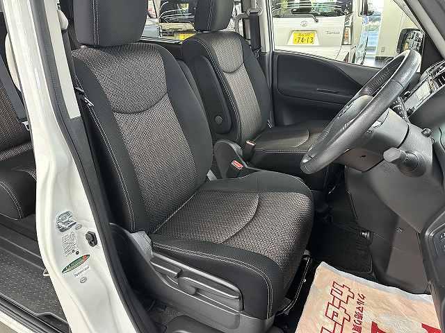 セレナ ハイウェイスター Vセレ+セーフティ SHV Aセフ ユーザー買取 禁煙 1オナ車 純正ナビTV ブルートゥースオーディオ アラウンドビューモニタ 後席フリップダウンモニタ 両側パワースライドドア ETC LEDヘッドライト&フォグ 衝突被害軽減ブレーキ(40枚目)