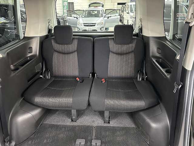 セレナ ハイウェイスター Vセレ+セーフティ SHV Aセフ ユーザー買取 禁煙 1オナ車 純正ナビTV ブルートゥースオーディオ アラウンドビューモニタ 後席フリップダウンモニタ 両側パワースライドドア ETC LEDヘッドライト&フォグ 衝突被害軽減ブレーキ(48枚目)