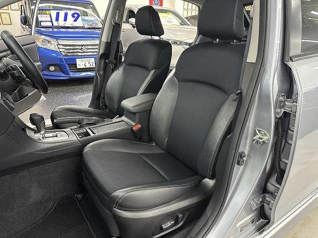 インプレッサスポーツ ２．０ｉ－Ｓアイサイト　ユーザー買取　純正ナビＴＶ　バックカメラ　ＥＴＣ　Ｐスタート　キーフリー　アイドリングストップ　アダプティブクルーズＣ　パドルシフト　ＨＩＤヘッドライト＆フォグ　前席パワーシート　衝突被害軽減ブレーキ（6枚目）