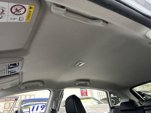 インプレッサスポーツ ２．０ｉ－Ｓアイサイト　ユーザー買取　純正ナビＴＶ　バックカメラ　ＥＴＣ　Ｐスタート　キーフリー　アイドリングストップ　アダプティブクルーズＣ　パドルシフト　ＨＩＤヘッドライト＆フォグ　前席パワーシート　衝突被害軽減ブレーキ（8枚目）