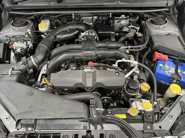 インプレッサスポーツ ２．０ｉ－Ｓアイサイト　ユーザー買取　純正ナビＴＶ　バックカメラ　ＥＴＣ　Ｐスタート　キーフリー　アイドリングストップ　アダプティブクルーズＣ　パドルシフト　ＨＩＤヘッドライト＆フォグ　前席パワーシート　衝突被害軽減ブレーキ（11枚目）