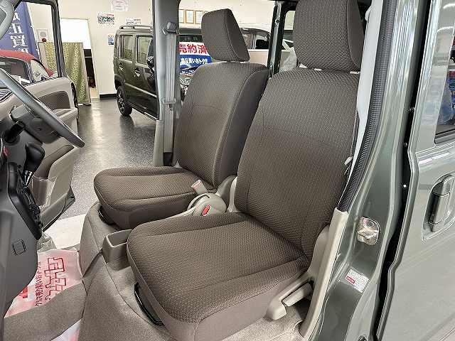 エブリイ ジョイン 届出済未使用車 新色アイビーグリーン 屋内保管 走行5キロ LEDヘッドライト プッシュスタート シートヒーター デュアルカメラブレーキサポート リアヒータ 分割リアシート 障害物センサー電動格納ミラ(6枚目)