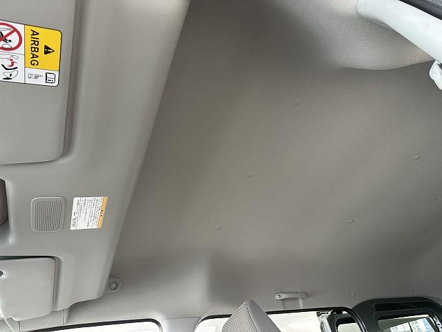 エブリイ ジョイン 届出済未使用車 新色アイビーグリーン 屋内保管 走行5キロ LEDヘッドライト プッシュスタート シートヒーター デュアルカメラブレーキサポート リアヒータ 分割リアシート 障害物センサー電動格納ミラ(8枚目)