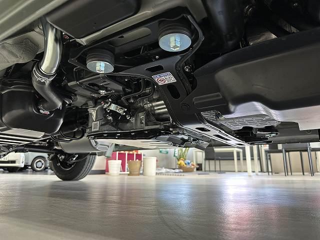 エブリイ ジョイン 届出済未使用車 新色アイビーグリーン 屋内保管 走行5キロ LEDヘッドライト プッシュスタート シートヒーター デュアルカメラブレーキサポート リアヒータ 分割リアシート 障害物センサー電動格納ミラ(17枚目)