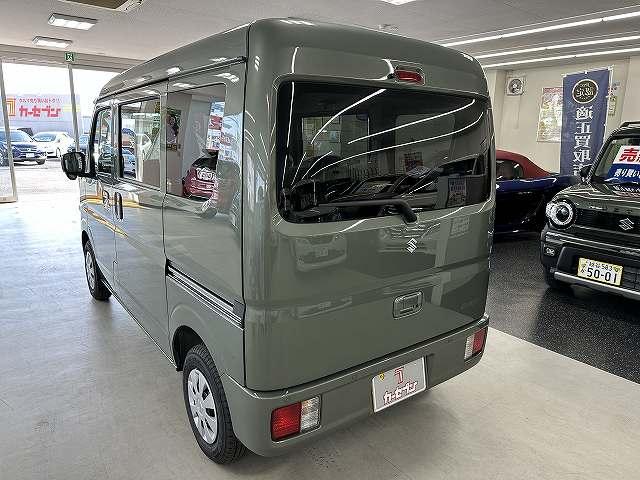 エブリイ ジョイン 届出済未使用車 新色アイビーグリーン 屋内保管 走行5キロ LEDヘッドライト プッシュスタート シートヒーター デュアルカメラブレーキサポート リアヒータ 分割リアシート 障害物センサー電動格納ミラ(24枚目)