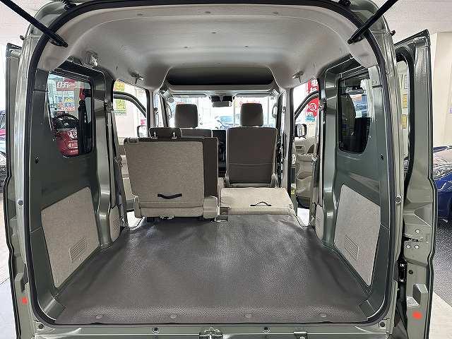 エブリイ ジョイン 届出済未使用車 新色アイビーグリーン 屋内保管 走行5キロ LEDヘッドライト プッシュスタート シートヒーター デュアルカメラブレーキサポート リアヒータ 分割リアシート 障害物センサー電動格納ミラ(44枚目)