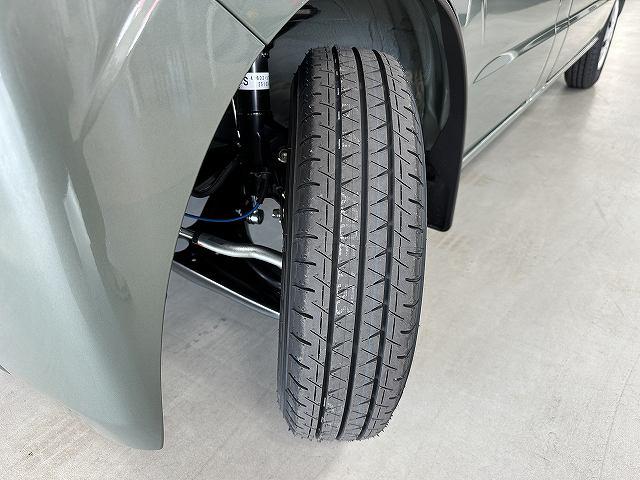 エブリイ ジョイン 届出済未使用車 新色アイビーグリーン 屋内保管 走行5キロ LEDヘッドライト プッシュスタート シートヒーター デュアルカメラブレーキサポート リアヒータ 分割リアシート 障害物センサー電動格納ミラ(55枚目)