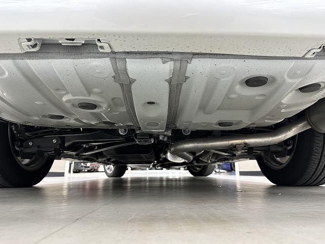 アルファード Ｚ　ユーザー買取　禁煙　１オナ　１４型純正ナビＴＶ　ＰＶモニター　デジタルインナーミラー　パノラマルーフ　４方向ドラレコ　ＬＥＤヘッドライト＆フォグ　両側パワスラ　黒革ＰＳ＆ヒーター＆ベンチレーション（18枚目）