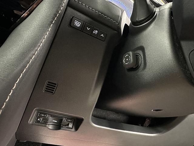 アルファード Ｚ　ユーザー買取　禁煙　１オナ　１４型純正ナビＴＶ　ＰＶモニター　デジタルインナーミラー　パノラマルーフ　４方向ドラレコ　ＬＥＤヘッドライト＆フォグ　両側パワスラ　黒革ＰＳ＆ヒーター＆ベンチレーション（36枚目）
