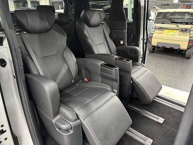 アルファード Ｚ　ユーザー買取　禁煙　１オナ　１４型純正ナビＴＶ　ＰＶモニター　デジタルインナーミラー　パノラマルーフ　４方向ドラレコ　ＬＥＤヘッドライト＆フォグ　両側パワスラ　黒革ＰＳ＆ヒーター＆ベンチレーション（53枚目）