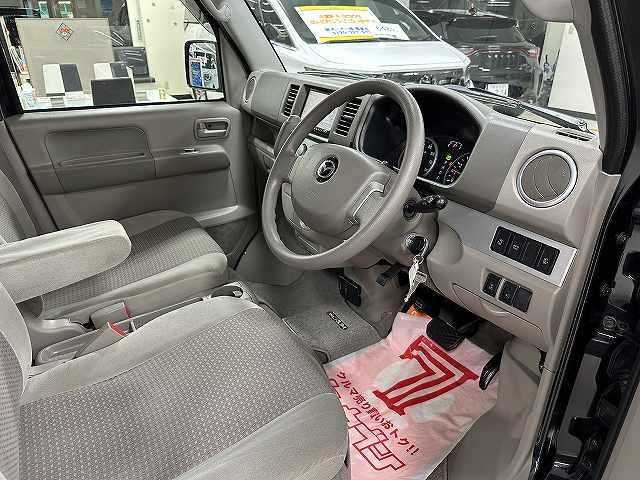 スクラムワゴン PZターボ スペシャルパッケージ ユーザー買取 禁煙 1オナ車 純正ナビTV ブルートゥースオーディオ ETC 両側パワースライドドア HIDヘッドライト&フォグライト キーレス 電動格納ミラー オートステップ スペアタイヤ(4枚目)