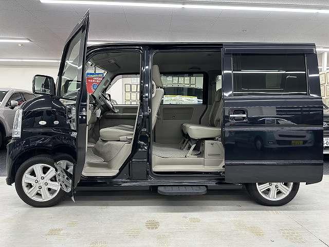 スクラムワゴン PZターボ スペシャルパッケージ ユーザー買取 禁煙 1オナ車 純正ナビTV ブルートゥースオーディオ ETC 両側パワースライドドア HIDヘッドライト&フォグライト キーレス 電動格納ミラー オートステップ スペアタイヤ(15枚目)