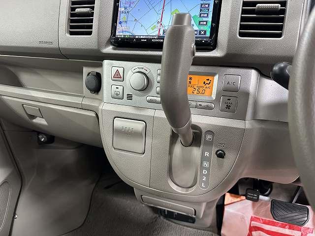 スクラムワゴン PZターボ スペシャルパッケージ ユーザー買取 禁煙 1オナ車 純正ナビTV ブルートゥースオーディオ ETC 両側パワースライドドア HIDヘッドライト&フォグライト キーレス 電動格納ミラー オートステップ スペアタイヤ(40枚目)