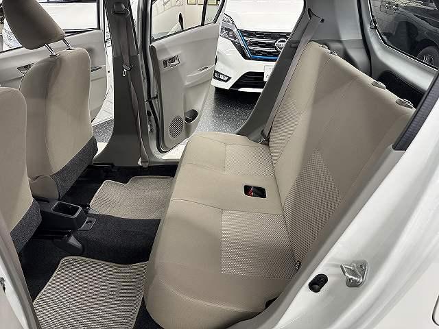 ピクシスエポック Ｌ　ユーザー買取　禁煙　１オーナー車　ＣＤコンポ　アイドリングストップ　パワーウィンドウー　エアコン　スペアーキー（7枚目）