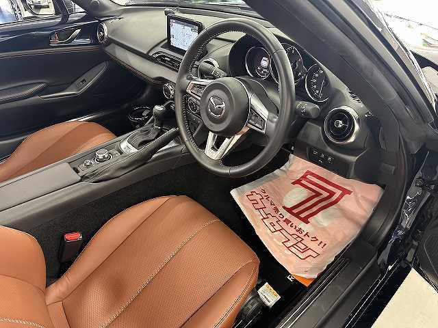 MAZDA ROADSTER RF VS TERRACOTTA SELECTION