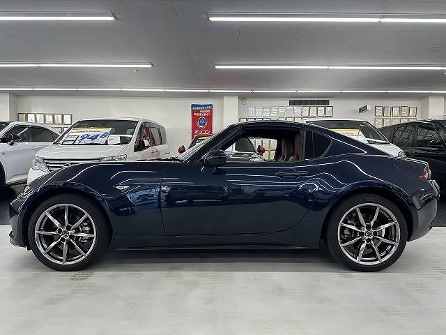 MAZDA ROADSTER RF VS TERRACOTTA SELECTION