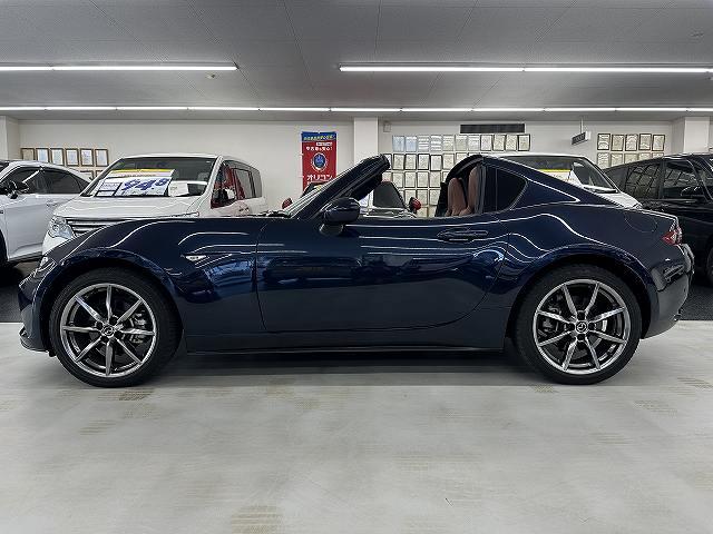 MAZDA ROADSTER RF VS TERRACOTTA SELECTION