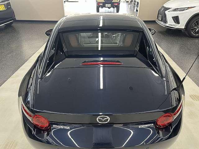 MAZDA ROADSTER RF VS TERRACOTTA SELECTION