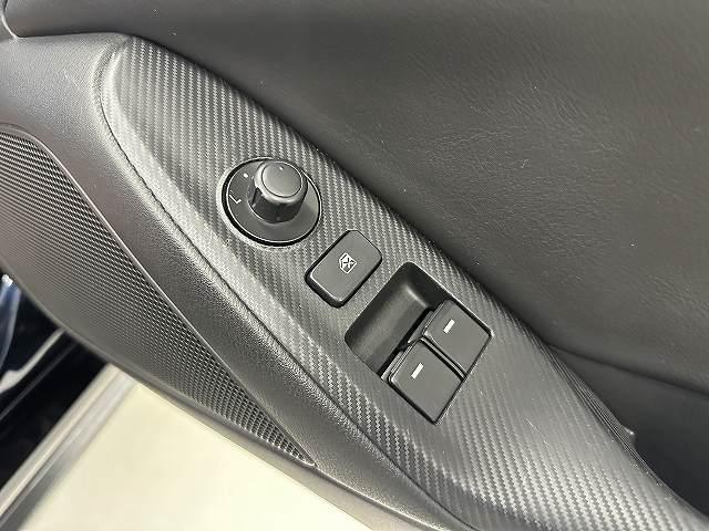 MAZDA ROADSTER RF VS TERRACOTTA SELECTION