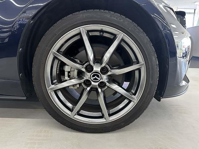 MAZDA ROADSTER RF VS TERRACOTTA SELECTION