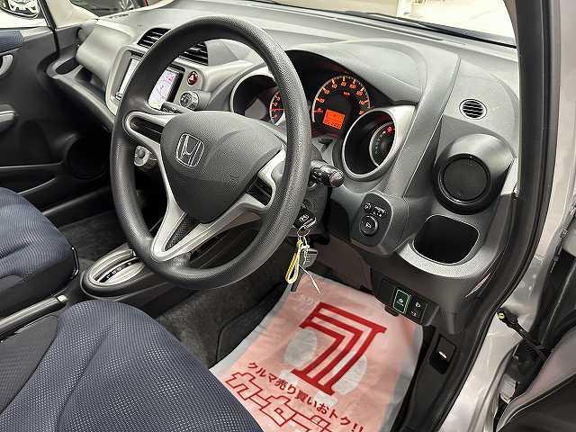フィット G ユーザー買取 禁煙 1オーナー車 イクリプス製ナビTV ETC キーレス パワーウィンドウ 後席チップアップシート(4枚目)