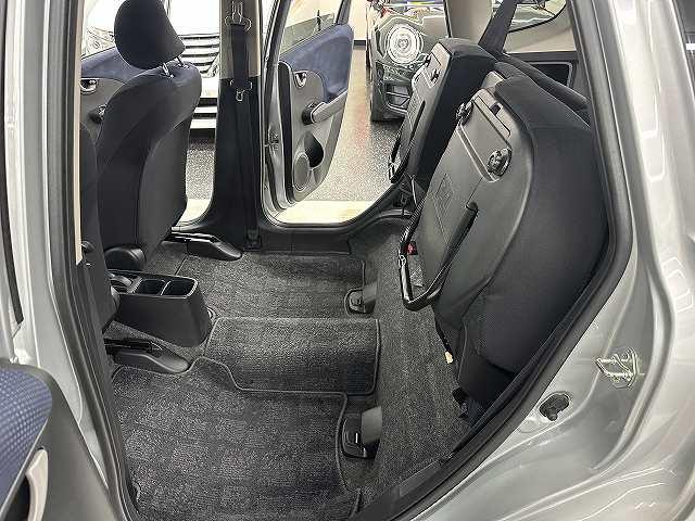 フィット G ユーザー買取 禁煙 1オーナー車 イクリプス製ナビTV ETC キーレス パワーウィンドウ 後席チップアップシート(8枚目)